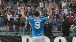 Napoli-Fiorentina 2-1: l'esultanza di Gonzalo Higuain