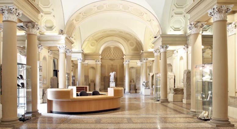 Una sala del Museo Civico Archeologico di Bologna