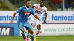 Gonzalo Higuain in azione nel corso di Carpi-Napoli (foto Ansa.it)