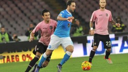 Gonzalo Higuain in azione contro il Palermo (foto Ansa.it)