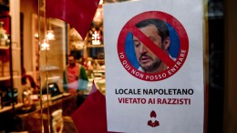 Napoli: divieto di entrata per Salvini