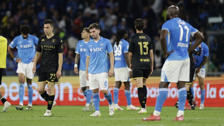 Serie A: Napoli-Genoa 2-2